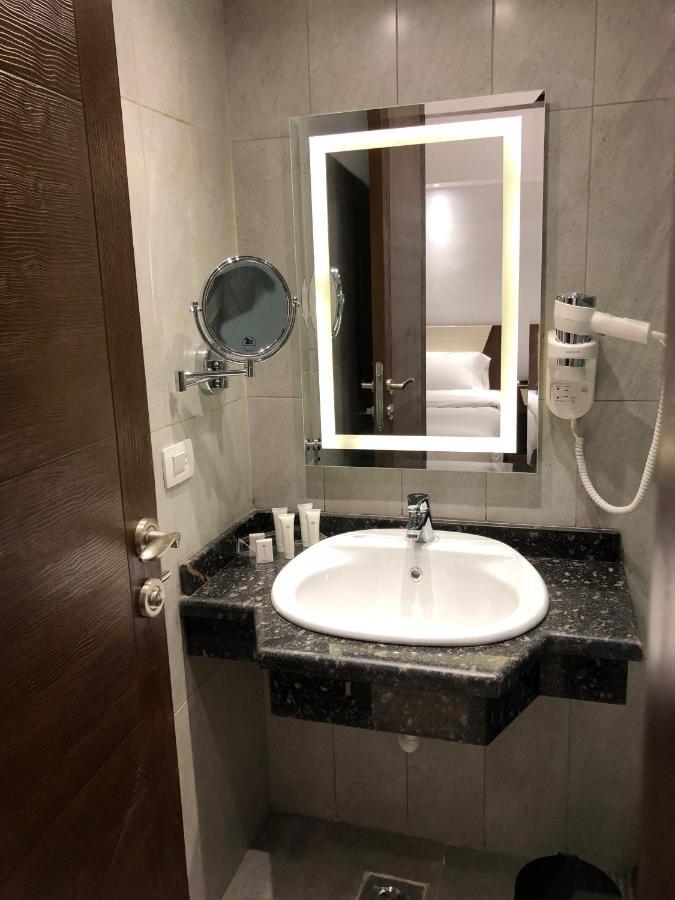 Maxim Hotel Kair Zewnętrze zdjęcie