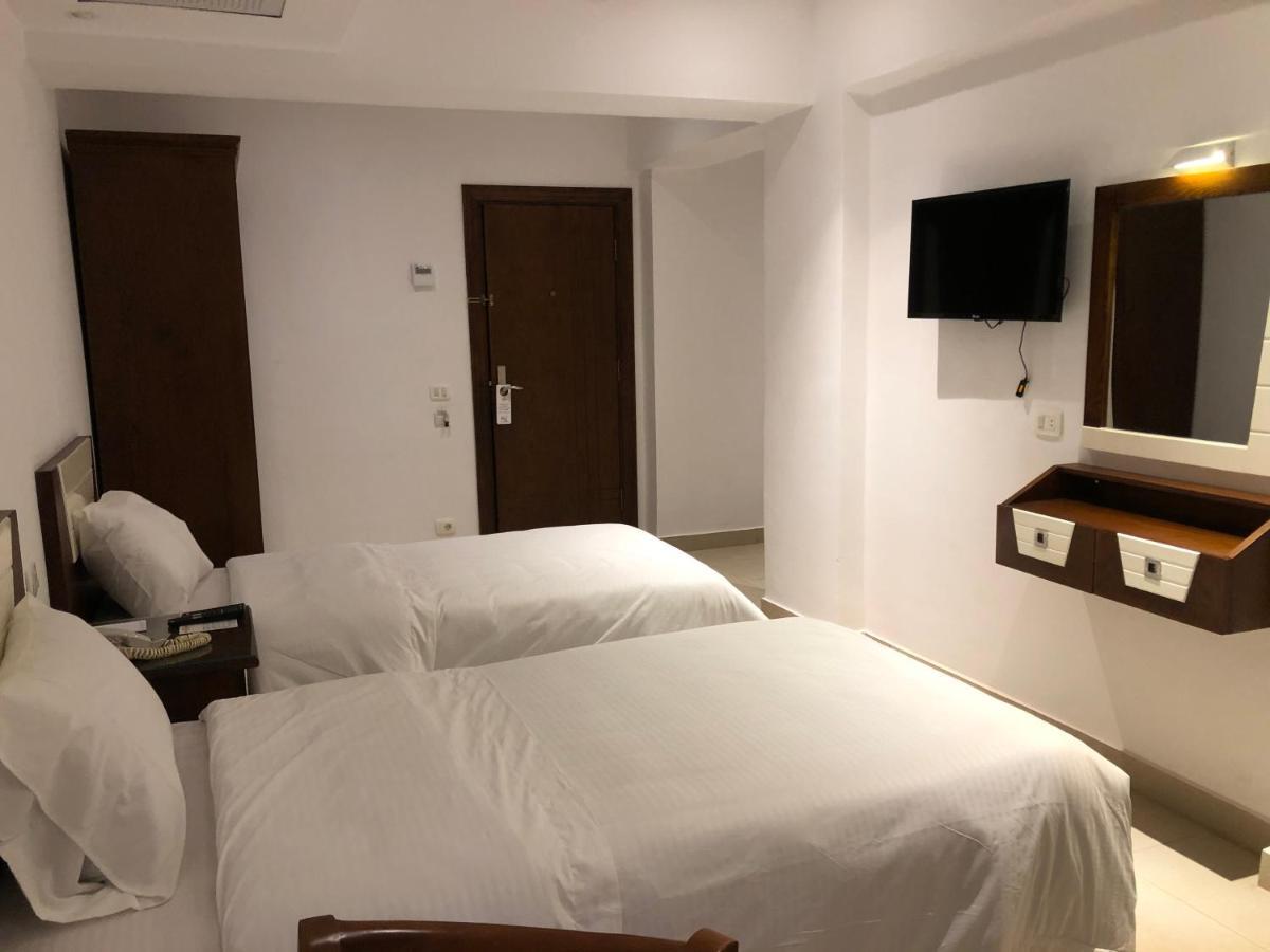 Maxim Hotel Kair Zewnętrze zdjęcie
